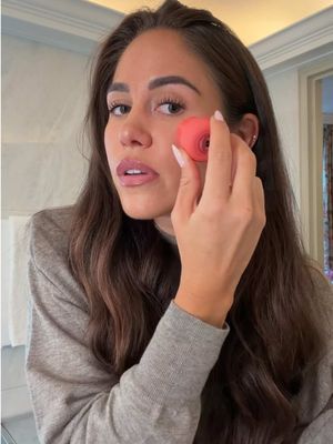 advertisement I Blush, but make it irresistible.  Meet my latest obsession: Armani Dolci Makeup Blush. 💓 #armanidolcimakeup #ArmaniBeauty #ArmaniMakeup #advertisement @Armani beauty @ICI PARIS XL Belgium 