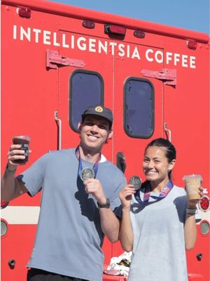 Chicago, what a day! ☕ We loved cheering on the runners and celebrating with spectators all across the city at this year’s @Chicago Marathon. Thank you to everyone who stopped by our truck for a well-deserved post-race coffee, visited our expo booth to say hello, and picked up our 26.2 Blend. We raise our cups to every runner, fan, and cheer squad! #medalmonday #chicagomarathon #coffeerun #intelligentsia #intelligentsiacoffee