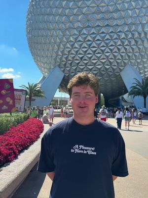Drinking around the world at Epcot 4