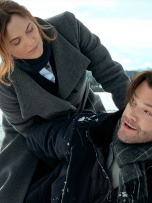Bodyguard meets action star in a romcom that’s going to give me that warm fuzzy feeling 🥰 Leighton Meester and Jared Padalecki are keeping me company this holiday season with Guarding Stars, coming November 18 only on Netflix. #GuardingStars #LeightonMeester #JaredPadalecki #TheBodyguard #KatherineCenter