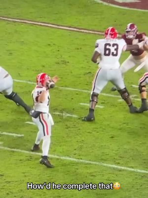 Georgia QB Gunner Stockton threw a dot🔥 SEC QBs are gifted. #CollegeFootball #georgia #alabama #gunnerstockton #SEC 