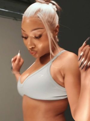 ”if i wasn’t me, i would ask me to train me” icon behaviour @Megan Thee Stallion really be putting in the work 💪🤏#gymsharkwomen #megantheestallion #motivation