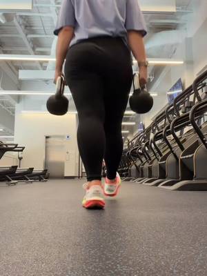 I did NOT want to come to the gym today. But I came anyway, and I'm so grateful I did 💛 This is the farmer's walk. You pick up something heavy in each hand and walk. It looks simple because it is.  But here are 5 benefits you probably didn't know: 1.  Grip strength. Groceries, jars, grandkids. It all starts with grip. 2.  A stronger core without a single crunch. Your obliques fire the whole time just to keep you upright. 3.  Better posture. It lights up your traps and upper back, which undoes hours of hunching over a phone. 4.  Stronger bones. Loaded carries are one of the best things women over 40 can do for bone density. 5.  Real life strength. Groceries, luggage, laundry baskets. It all gets easier. Start light, walk tall, go slow. Your 50-year-old self will thank you. Follow @mrsrachaeldee for 40s fitness that meets you where you are 💪 #farmerswalk #strengthtraining #womenover40 #40sfitness #gymmotivation   