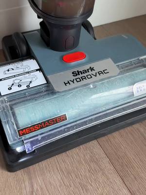 Can’t beat the self cleaning mode.. #sharkhydrovac #vacmop #vacuummop #cleaning #floorcleaning 