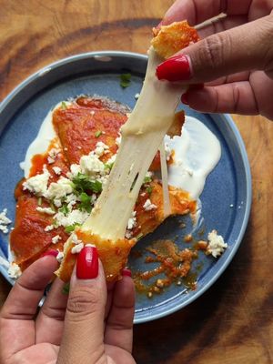 Cheese stuffed chilaquiles rojos class is in session, the cheese you use matters more than you think. We want that creamy, stretchy, authentic flavor that @V&V Supremo Foods, Inc. can deliver. Snag your ingredients because this one is a MUST 💅🏽 