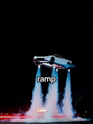 tesla just unveiled a car that can actually FLY 😭🚀 #tesla #roadster #Tech #cars 
