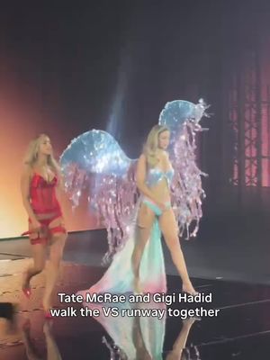 We just died and went to heaven. #TateMcRae and #GigiHadid take the stage for the 2026 Victoria’s Secret Fashion Show.  📷: TZR 