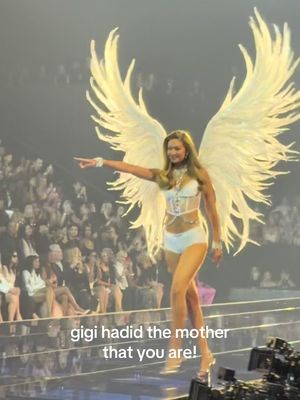 You better werk that point #GigiHadid! #VictoriasSecretFashionShow #vsfs2026 