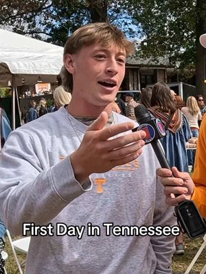 Get ready to learn Knoxville buddy #tennessee #utknoxville #govols #secfootball #college 