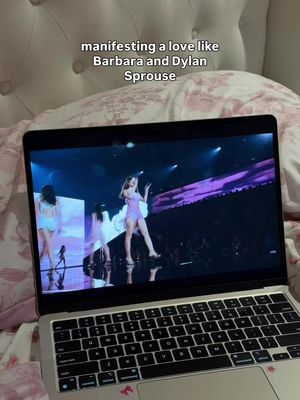 manifesting a love like barbara palvin and dylan sprouse 🥹🤍 the way dylan sprouse looks at barbara palvin at the victoria’s secret fashion show is EVERYTHING 😭🪽 forever obsessed with these two and their love story!!      #barbarapalvin #colesprouse #victoriassecret #vsfashionshow #couplegoals
