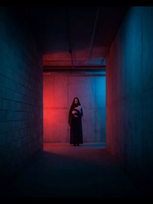 The location sets the scene. The lighting transforms it. 🔴🔵 See how the ZHIYUN MOLUS X100 RGB brings cinematic color and atmosphere to the final shot. 🎥: @adso.cc #ZHIYUN#MOLUSX100RGB#LightingSetup#CinematicLighting#BehindTheScenes