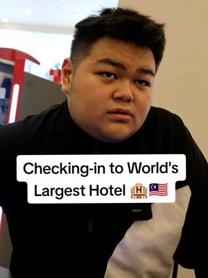 Checking-in to World's Largest Hotel 🏨🇲🇾 #cheap #biggest #hotels #malaysia #travel 
