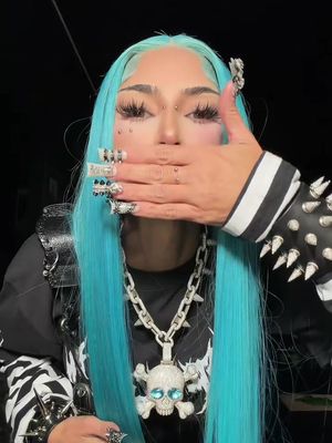 🧟‍♀️🧟‍♀️