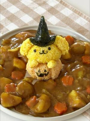 let’s make ponpompumpkin curry 🎃 #halloween #sanrio #pompompurin 