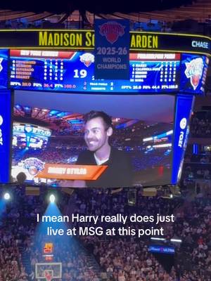 Harry’s house got a makeover for the night I guess?  #harrystyles #knicks #NBA #knicksnation #harrystylesvids 