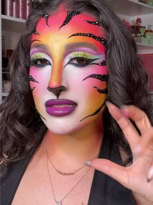 Lisa Frank Tiger Makeup 🐯🌈💎✨ #halloweenmakeup #lisafrank 