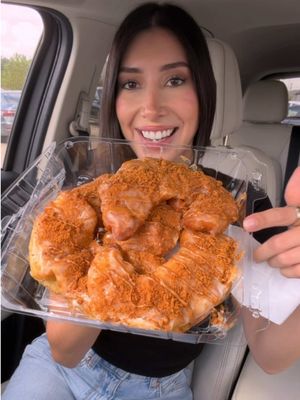 @H-E-B GLAZED & FRIED BISCOFF CROISSANTS 😍  📍 6055 South Fwy, Houston 
