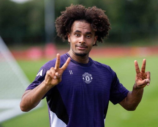 🚨 | BREAKING: Joshua Zirkzee is BACK in #MUFC training 

#MUNARS