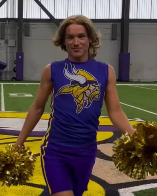 NFL teams are facing backlash as the following 12 franchises prepare to include male cheerleaders for the 2025 season:

Minnesota Vikings
Baltimore Ravens 
Los Angeles Rams 
New Orleans Saints 
Philadelphia Eagles 
San Francisco 49ers
New England Patriots 
Tennessee Titans 
Indianapolis Colts 
Kansas City Chiefs 
Tampa Bay Buccaneers 
Carolina Panthers