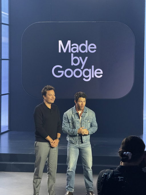 Jimmy Fallon and @nickjonas chatting about Pixel 10 at @madebygoogle ! 