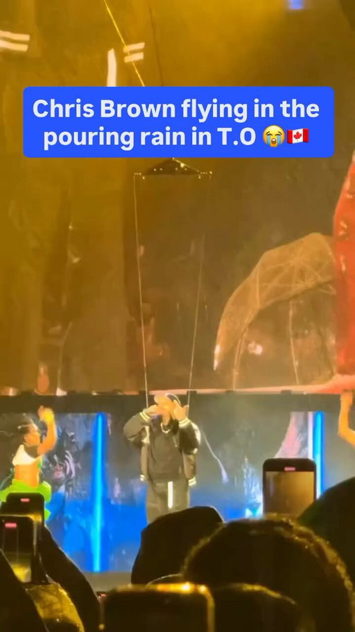 Chris Brown was leaving it all out there in Toronto last night 😭 🎥 Credit: 🏷️ #waveroom #waveroomtoronto #toronto #canada #mississauga 