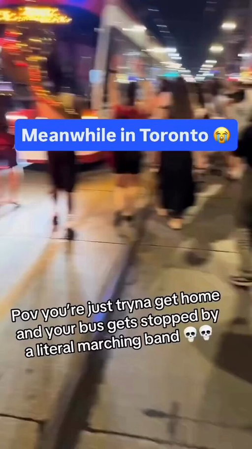 Toronto is not a real place 😂🇨🇦 🎥 Credit: 🏷️ #waveroom #waveroomtoronto #toronto #canada #mississauga 
