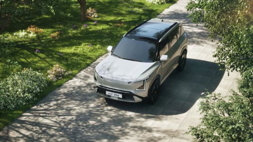 The Kia EV5, a welcoming space designed for a life in motion across different seasons.

Bold yet refined designs coexist to amplify its presence and enhance every experience.

The Kia EV5. Your home away from home.

#Kia #EV #EV5 #MovementThatInspires 