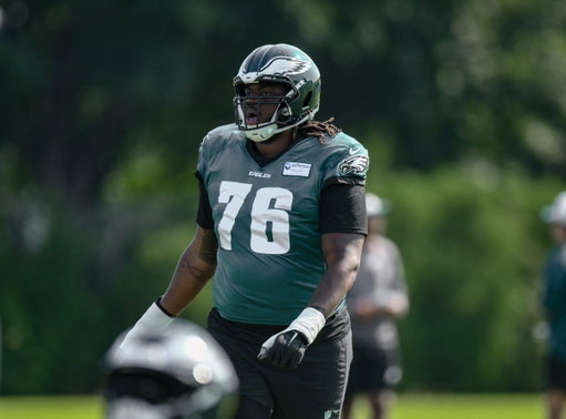 The #Eagles are waiving offensive lineman Kenyon Green, sources tell @CBSSports.

Was a first-round pick in 2022 and has made 23 career starts. Had been acquired in a trade with the Texans in March. 