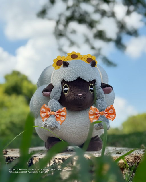 Woohoo for Wooloo! This fluffy, Normal-type @Pokemon is now available for Trainers to add to their collection.​

US: https://t.co/MmW4qmQkXd
UK: https://t.co/SgIFlY3qb2

​*Online Only 