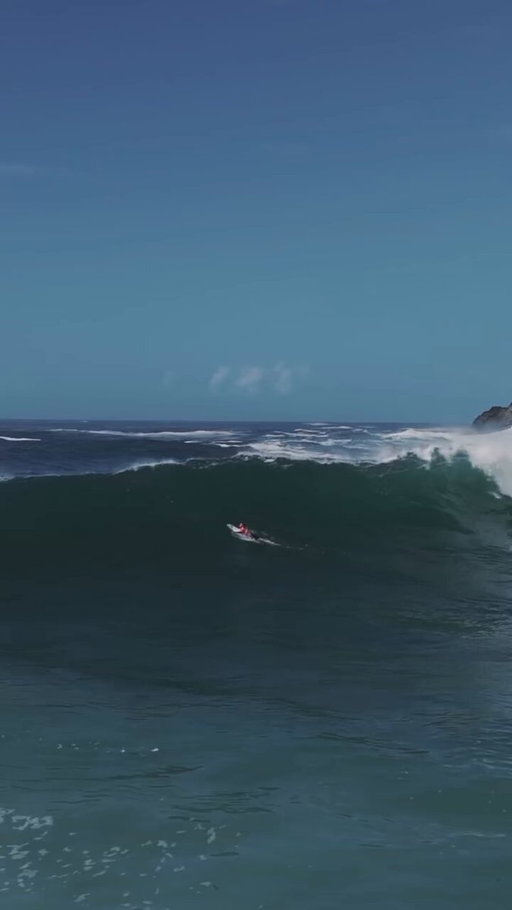 That's a wrap for today at the #AbancaPantinClassicGaliciaPro 
Big conditions out there, so the Round of 112 will continue tomorrow. 
Stay tuned to https://t.co/Fj5v07vgQb for updates.
@classicsurfpro 