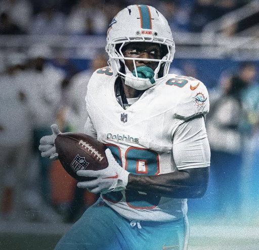 Via @JFowlerESPN,

A.J. Henning is returning to the #Dolphins via practice squad. 