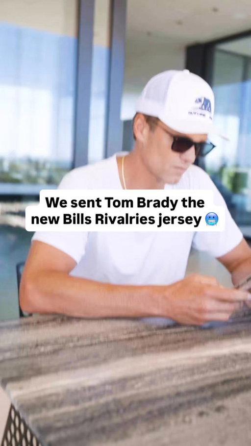 He didn't even need to look up that stat for the camera…we all know @TomBrady remembered that 🌨️ 