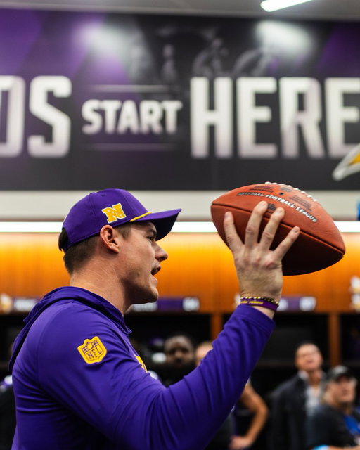 Head Coach Kevin O'Connell has announced the 2025 #Vikings team captains 

QB J.J. McCarthy
WR Justin Jefferson
S Harrison Smith
RB Aaron Jones Sr.
LS Andrew DePaola
S Josh Metellus
OLB Jonathan Greenard
T Brian O'Neill 
