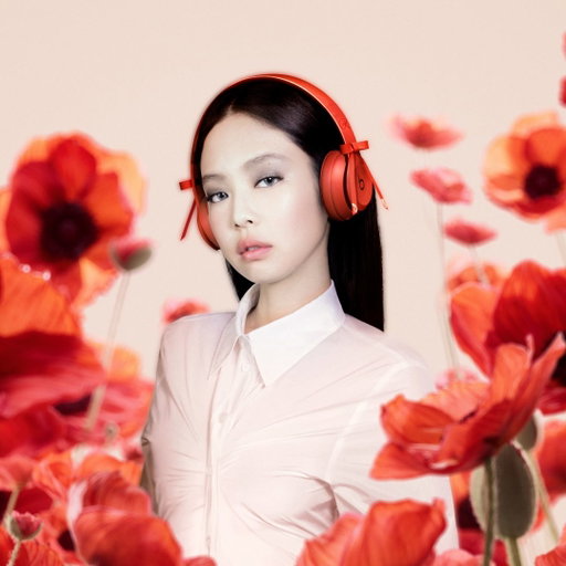 Nobody does it like JENNIE. 🌹

The Special-Edition JENNIE Beats Solo 4s will be available September 5th on https://t.co/9xbKsDJ5tH and in-store at

The Grove — LA, US
Fifth Avenue — NYC, US
Myeongdong — Seoul, S. KR
Omotesando — Tokyo, JP
Jing’an — Shanghai, CN 