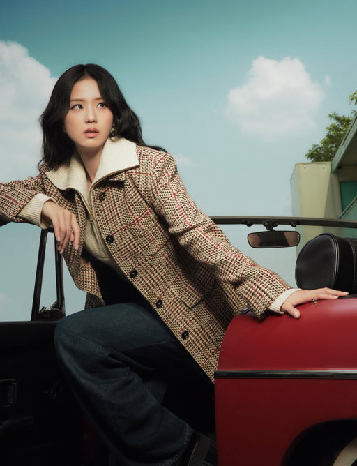 there’s only green lights when JISOO’s driving home 

join JISOO at The Hilfiger Racing Club, where fashion meets the fast lane and the rules of prep are yours to write 