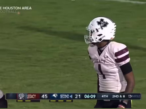 ESPN 300 No. 17 overall prospect and 5-star Houston commit Keisean Henderson put on a show in his season debut 🌟 @KeiHenderson1 

35-42 | 423 passing yards | 6 TDs

One of the top talents in the country doing what he does best.

(🎥: @painsworth512) 

 