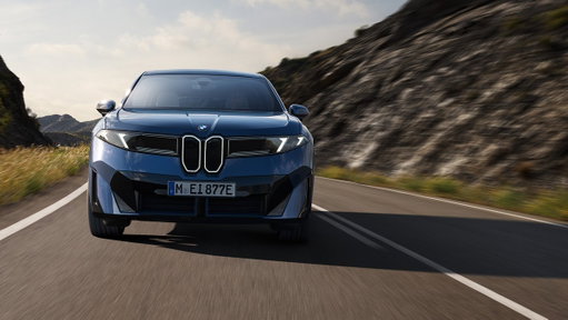 Design that speaks before the drive begins.
The new BMW iX3 sets a new tone for the road ahead.

The new BMW iX3.
#BMWiX3 #BMW #BMWNewEra #NeueKlasse

BMW iX3 50 xDrive: WLTP energy consumption combined: 17,9 - 15,1 kWh/100 km; WLTP CO₂ emissions combined: 0 g/km; CO2-class: A; WLTP electric range: 679-805km

BMW Individual Steering Wheel in digital white available for order optionally starting from 01/26.

Electric range shown in the vehicle according to WLTP for demonstration and comparison purposes. Real-life values depend on factors such as driving behavior, road conditions, weather, auxiliary electrical consumption (e.g. air conditioning).

Screen contents are subject to change due to ongoing software updates.