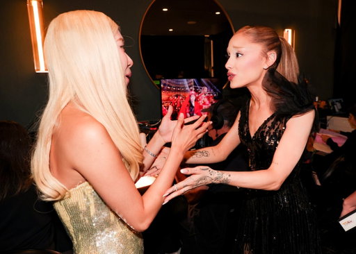 I have been changed FOR GOOD now that my two worlds have collided 🫶

🌟 #ArianaGrande &amp; #ROSÉ @numberoneHQ 
#VMAs 