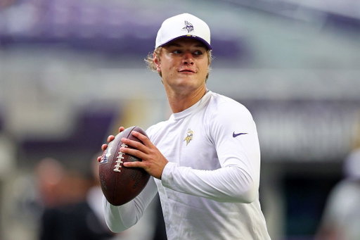 Trust The Rookie Tomorrow👀

JJ McCarthy o220.5 Pass Yds (-114, FanDuel)

NFL Monday Prop #1🏈

I personally don't think the fall off from Darnold to McCarthy will be that much, if any.

Darnold was over this line in 13/17 games last year averaging 254 YPG.

The Bears have a solid defense, but they were mid in yards allowed to opposing QBs last year.

I expect this game script to at the least remain neutral.

Research📊: @propsdotcash
