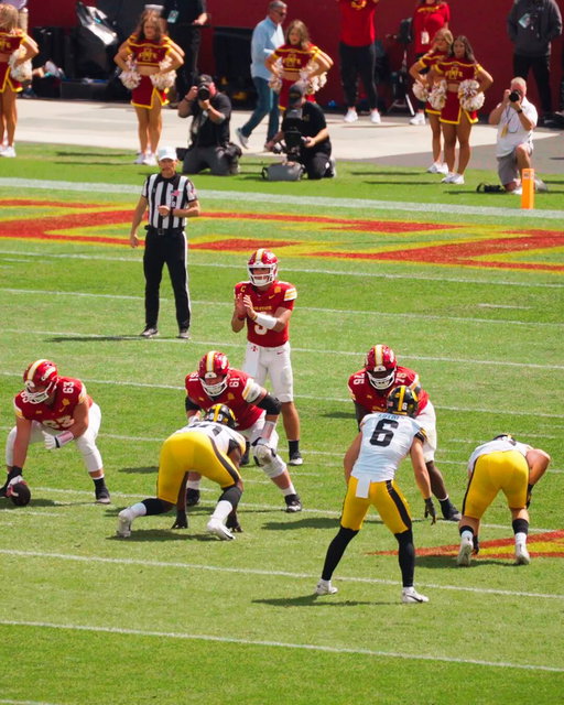 Start your week with this @GabeBurkle catch‼️ 
