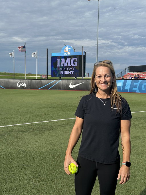 IMG Academy took the field in a whole new way during @theAUSLofficial game night. 🥎✨

As part of IMG Academy Night, Joey Lye threw out the first pitch—then joined the broadcast to share her insights on building confident, athletes and the mission behind IMG Academy Softball. 