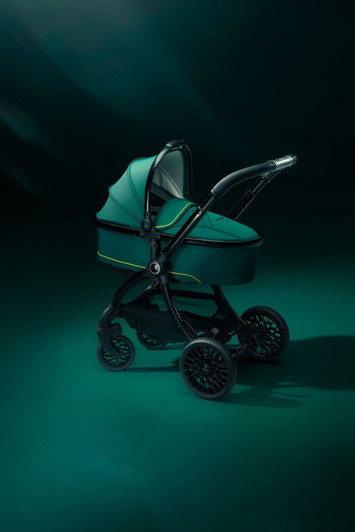 High Performance Meets Parenthood.

Introducing the Aston Martin egg3® from @BabyStyle_UK. 

Born from a synergy between two icons of British craftsmanship, combining precision engineering with timeless design.

#AstonMartin 