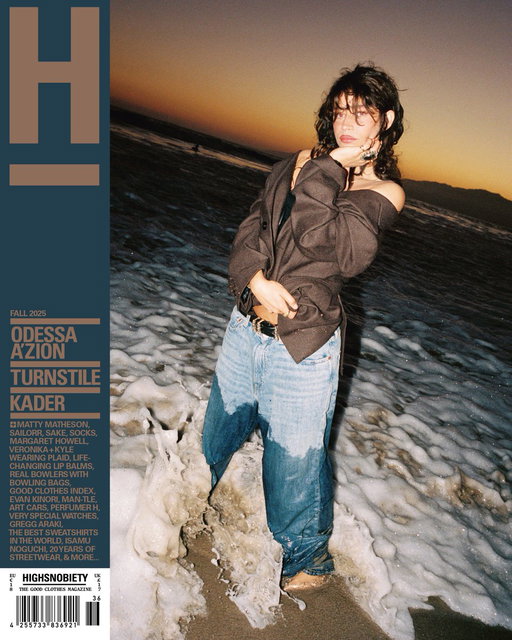 From “weird reptile kid” to star of Josh Safdie’s upcoming ‘Marty Supreme,’ @odessaazion is our second fall 2025 cover star.

Hit the link for the full story: https://www.highsnobiety.com/p/odessa-azion-marty-supreme-interview/ 