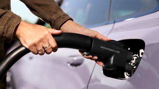 Porsche is committed to choice when it comes to EV charging. The next step occurs today when Porsche customers gain soft launch access to the Tesla Supercharger network using a Porsche NACS DC adapter. This means Porsche owners will now have access to 23,500 Tesla Superchargers in North America – helping them find even more convenient places to charge. At soft launch, Porsche customers will utilize the Tesla app to enable charging. Additional information can be found in the Porsche Newsroom and on https://t.co/GcYUU2Ml7o.