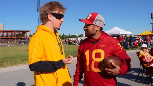 IOWA FAN TROLLS IOWA STATE: https://t.co/KFPkuiMwov 