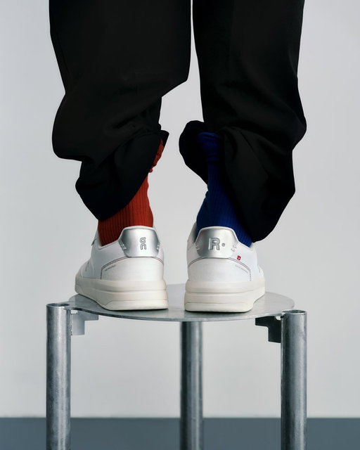 Team Europe or Team World? 🔴🔵

This #LaverCup, you don’t just watch — you rep your side.

A limited-edition THE ROGER Clubhouse so you can lace up your loyalty. 👟

Check it out: https://t.co/l9U8PowGes

#DreamOn #RogerFederer 