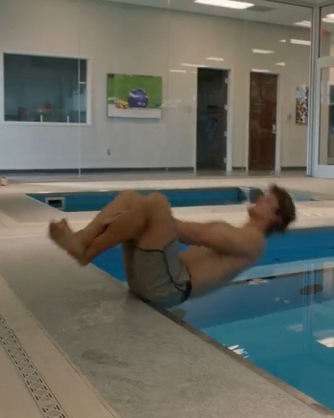 If you don't chase the cold, the cold will chase you 🥶

@jjmccarthy09

📺: https://t.co/UN1jMRvnh6 