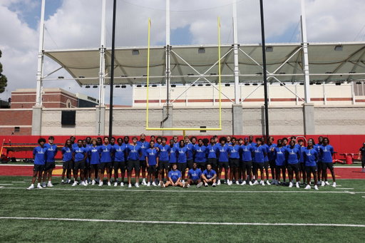 Thank you @uscfb for letting us use your facility for our walk-through today! ✌️🐴

Appreciate the hospitality from the Trojans as we locked in and prepped for our game. 