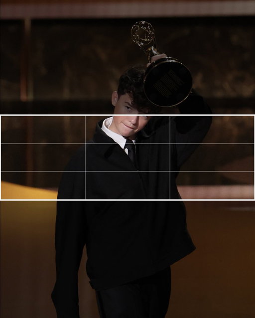 Anyone know how I get this to fit in my header? 