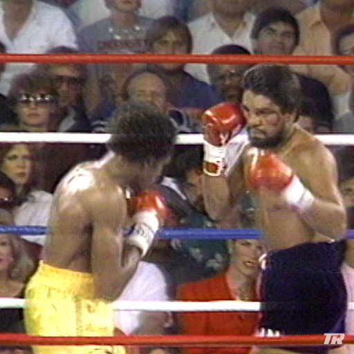 Remembering The Hitman's vicious KO over Roberto Duran 🥶 